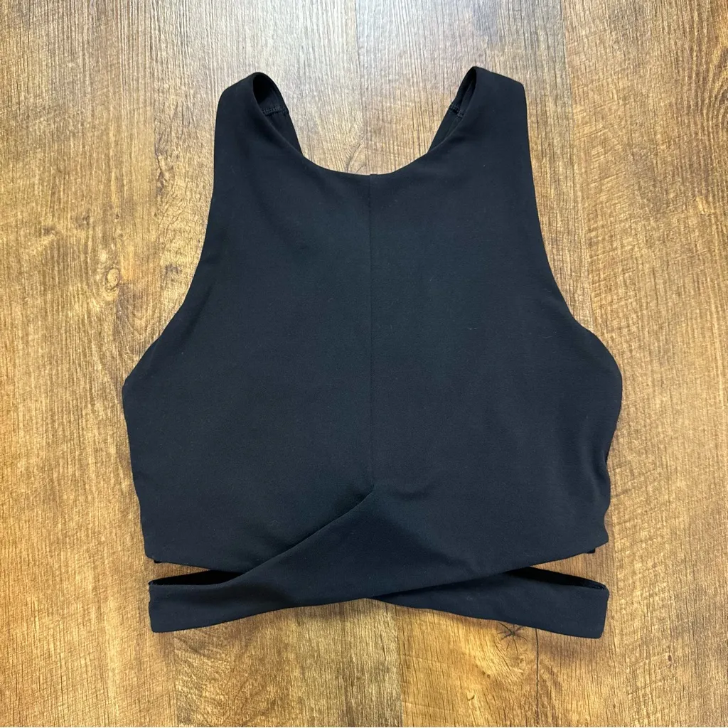 Athleta Conscious Cut Out Crop Top Sports Bra Sz XS Black - Image 9