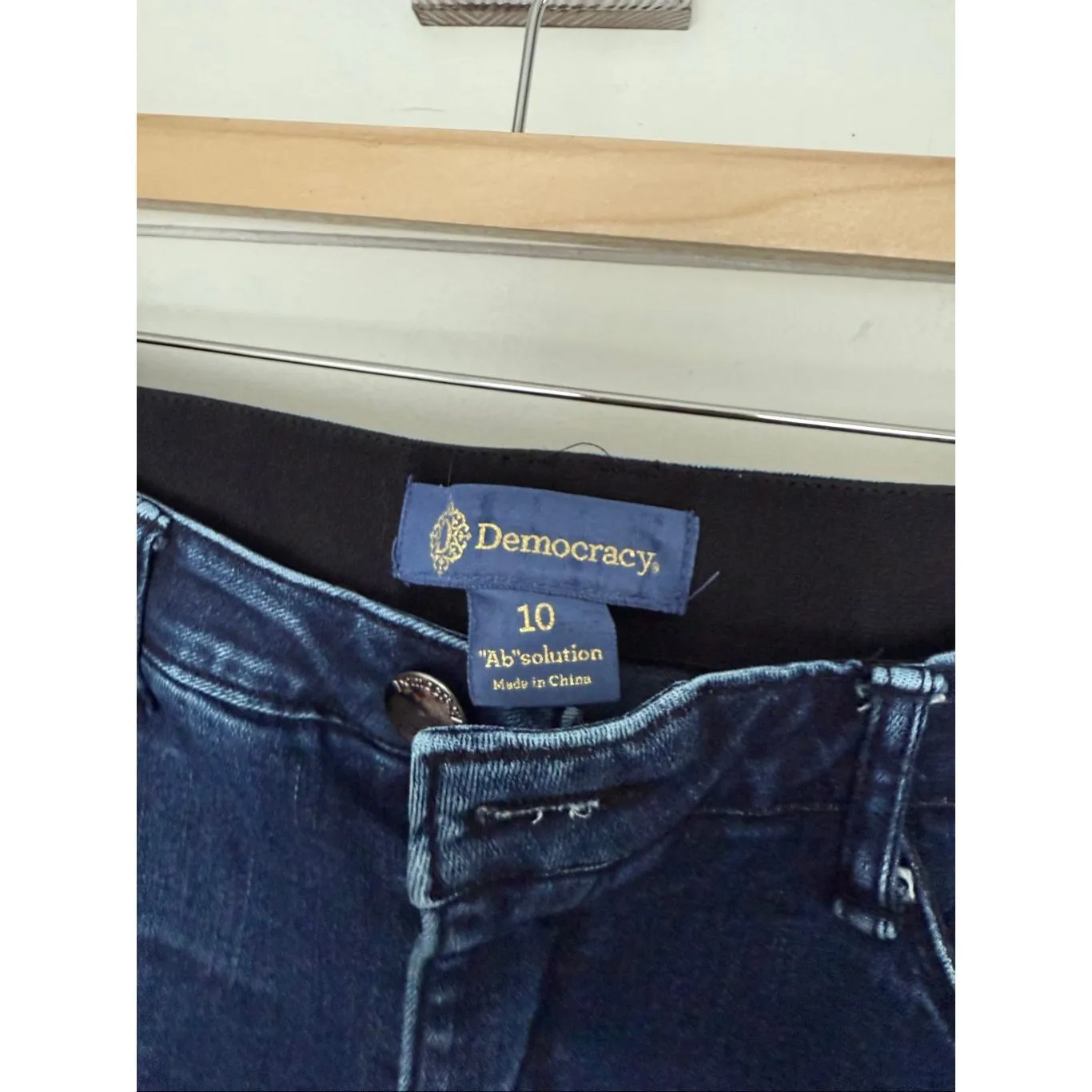 Democracy Women’s 10 Ab Solution Raw Hem Jeans Ankle Stretchy - Image 2