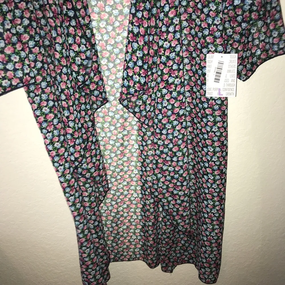 LuLaRoe Floral Shirley L Chiffon Pink Blue BNWT - Image 5