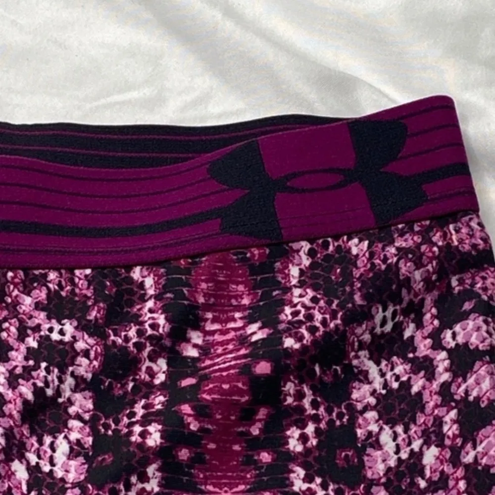 Under Armour  purple snake print shorts - Image 13