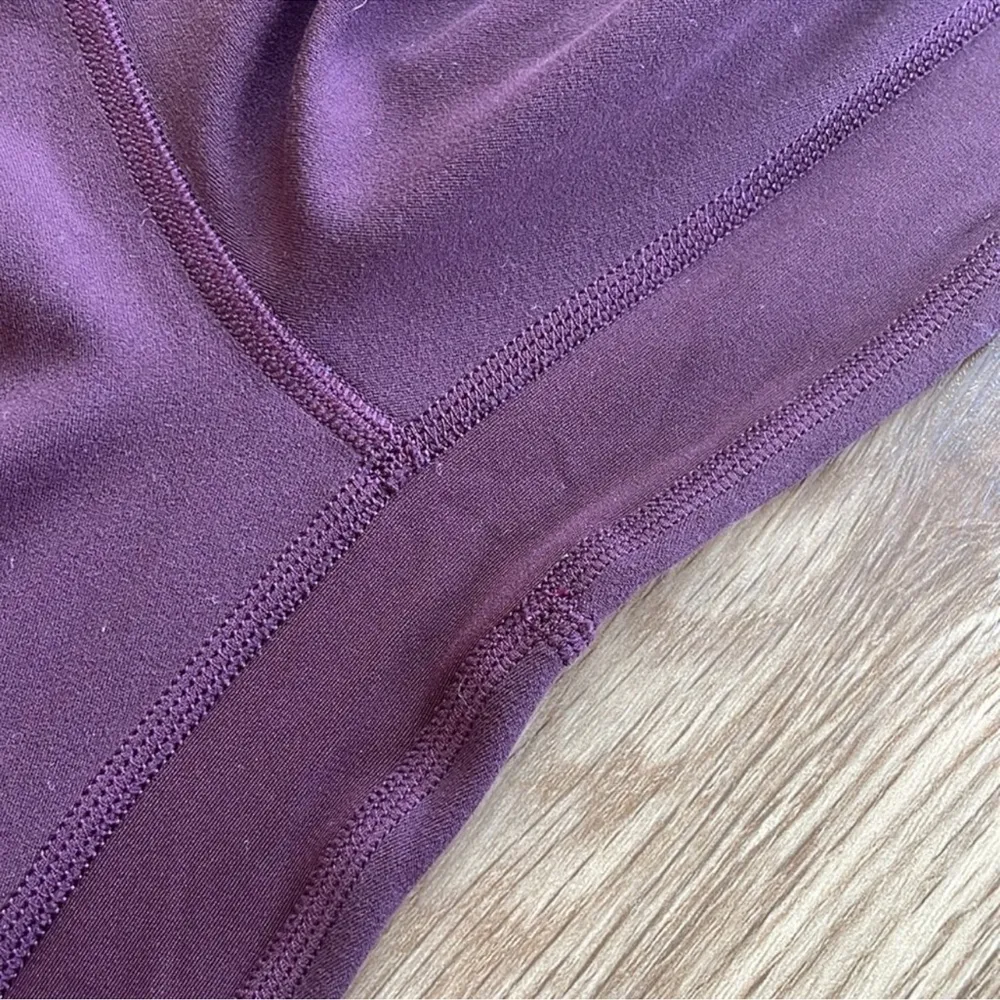 Align high rise legging in Cassis, 28 inch - Image 4