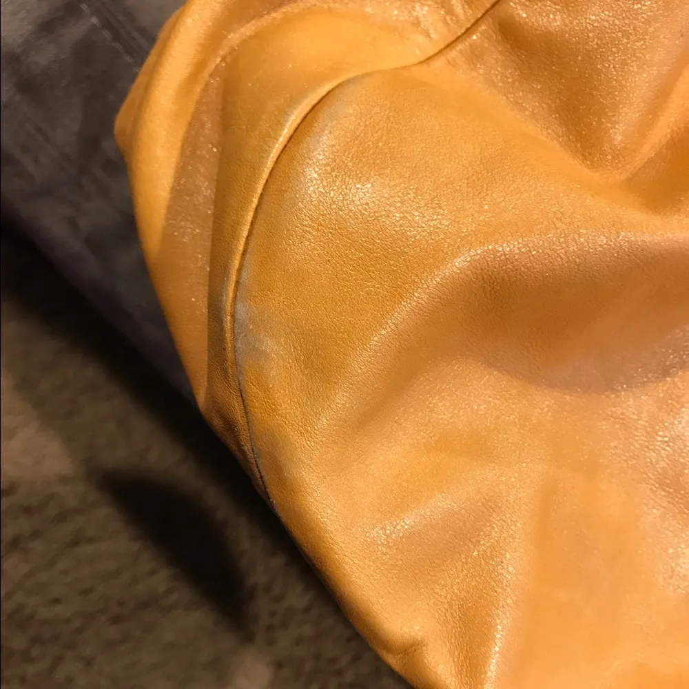 Coach Mustard Hobo Leather 3 Compartment Satchel - Image 6