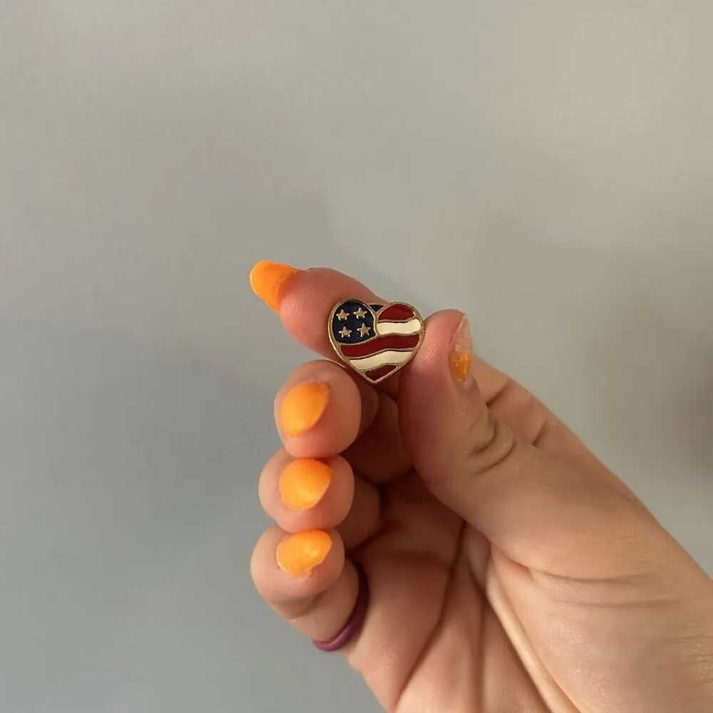 Vintage Red White Blue Flag Heart Gold Tone Enamel Lapel Pin Made In USA 2001 - Image 3