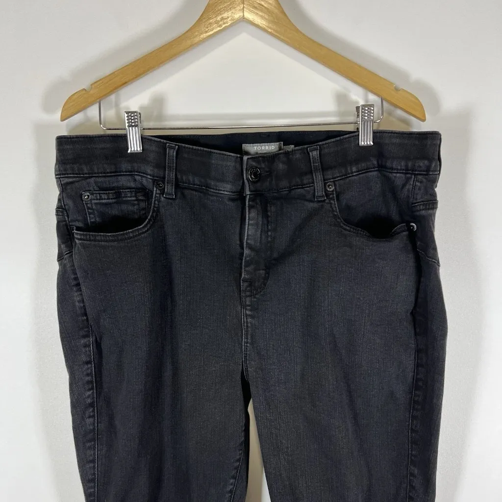 Torrid Jeans Women's Size 20R Black Bombshell‎ Skinny Premium Stretch Denim Jean - Image 3