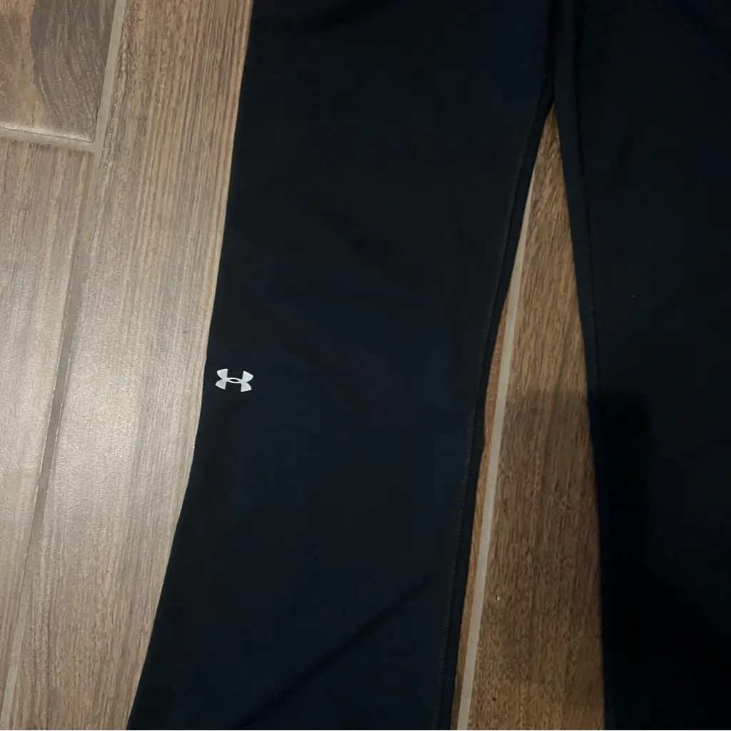 Under armour yoga pants - Image 2