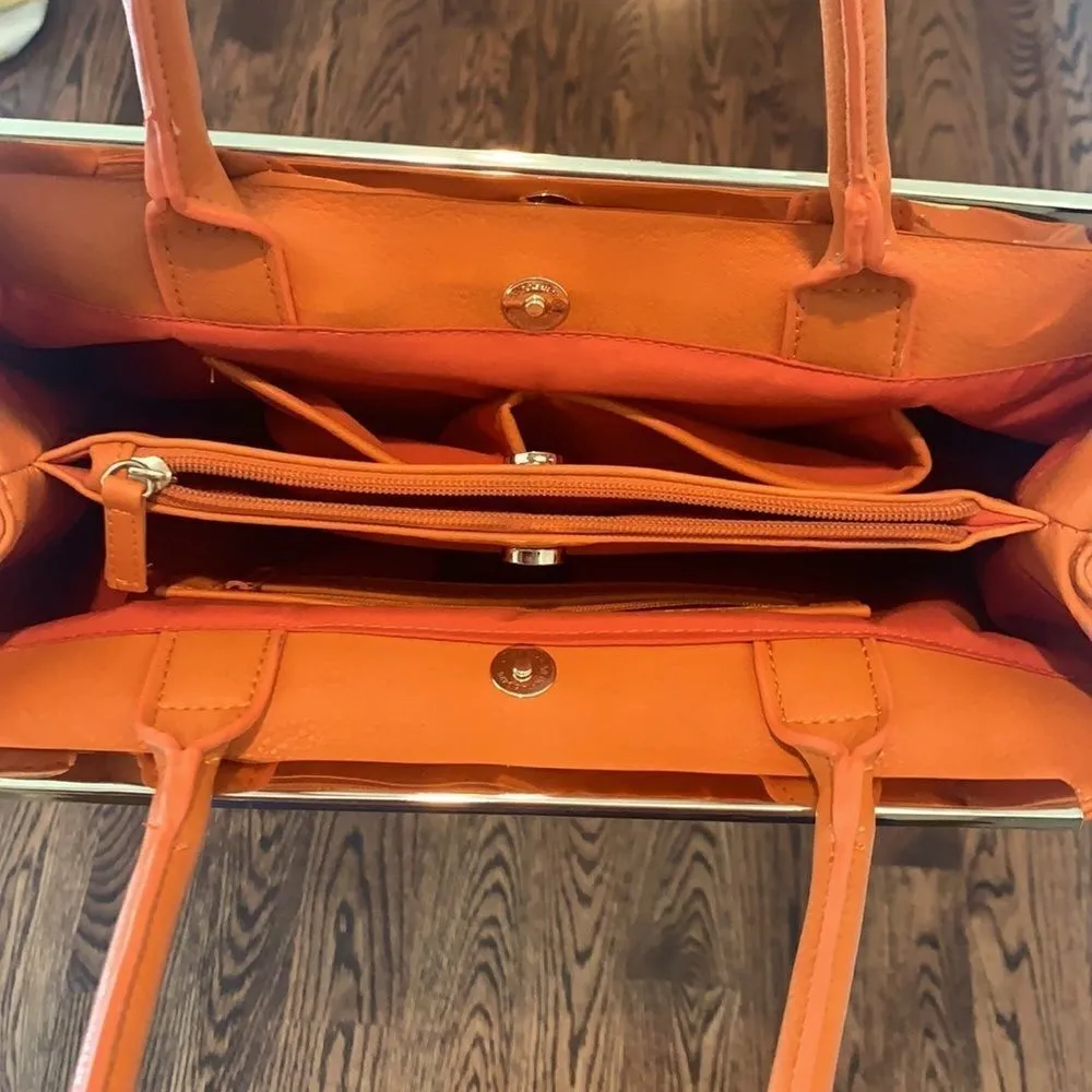 SR2 by Sondra Roberts bag - Image 5