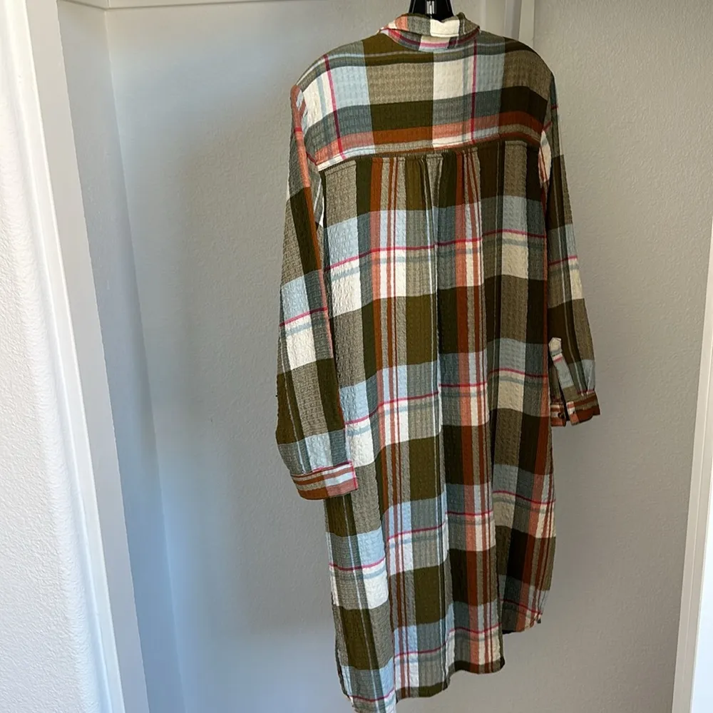 Pilcro Anthropologie long viscose tunic button down plaid shirt dress with slit - Image 7