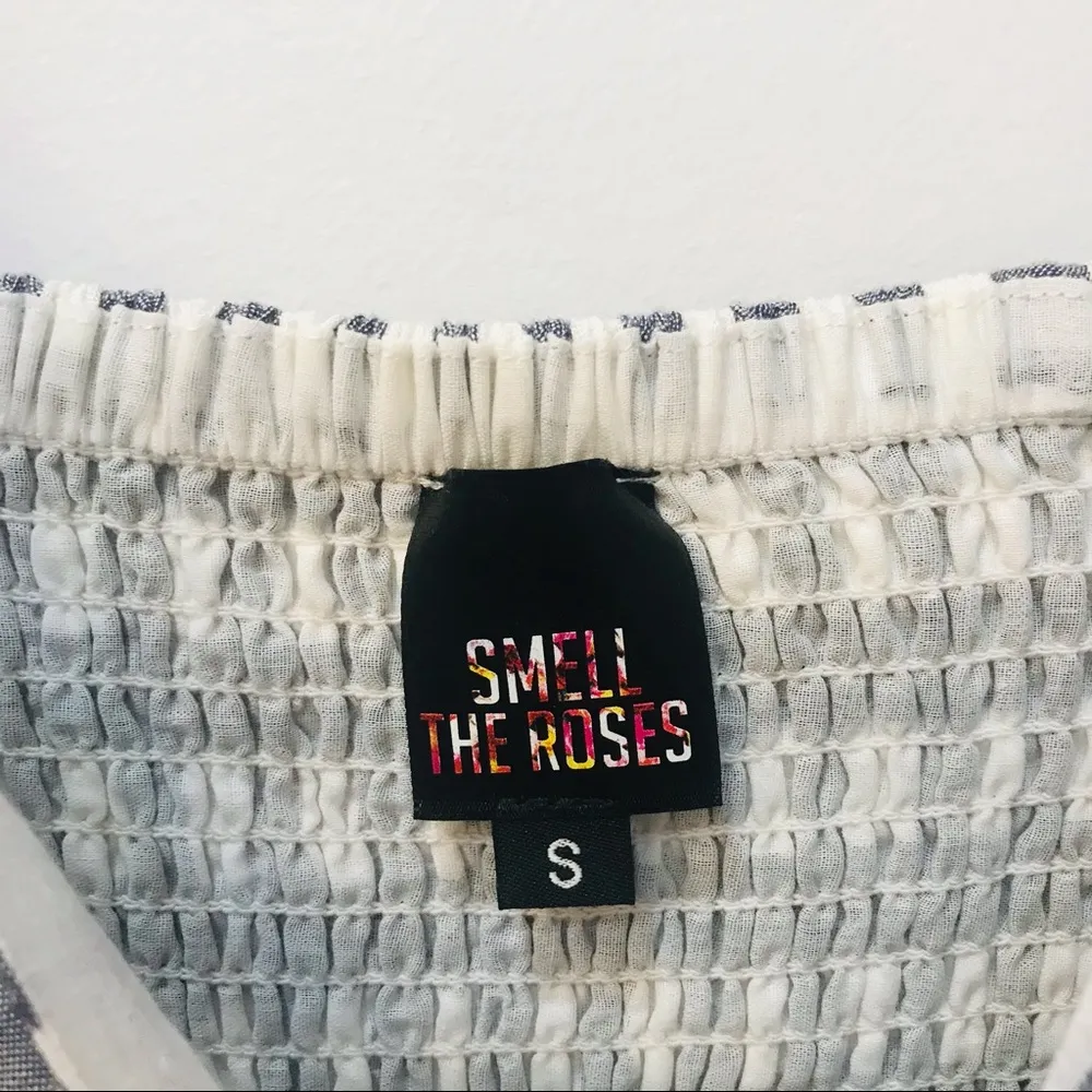 Smell the Roses Buffalo print Romper sz Small - Image 3