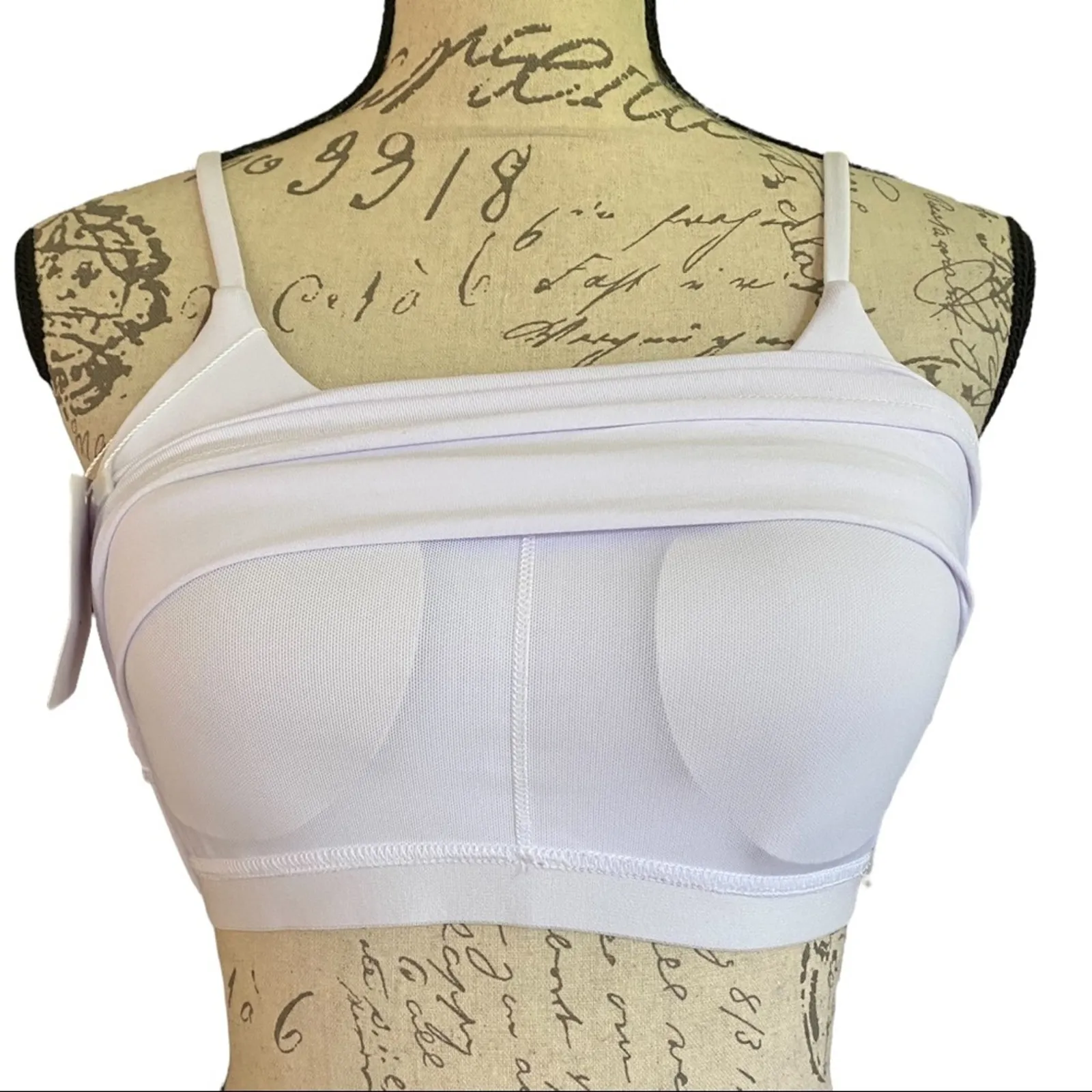 Lemedy White Fitness Workout Shirt With Built In Bra Size Medium NEW - Image 3