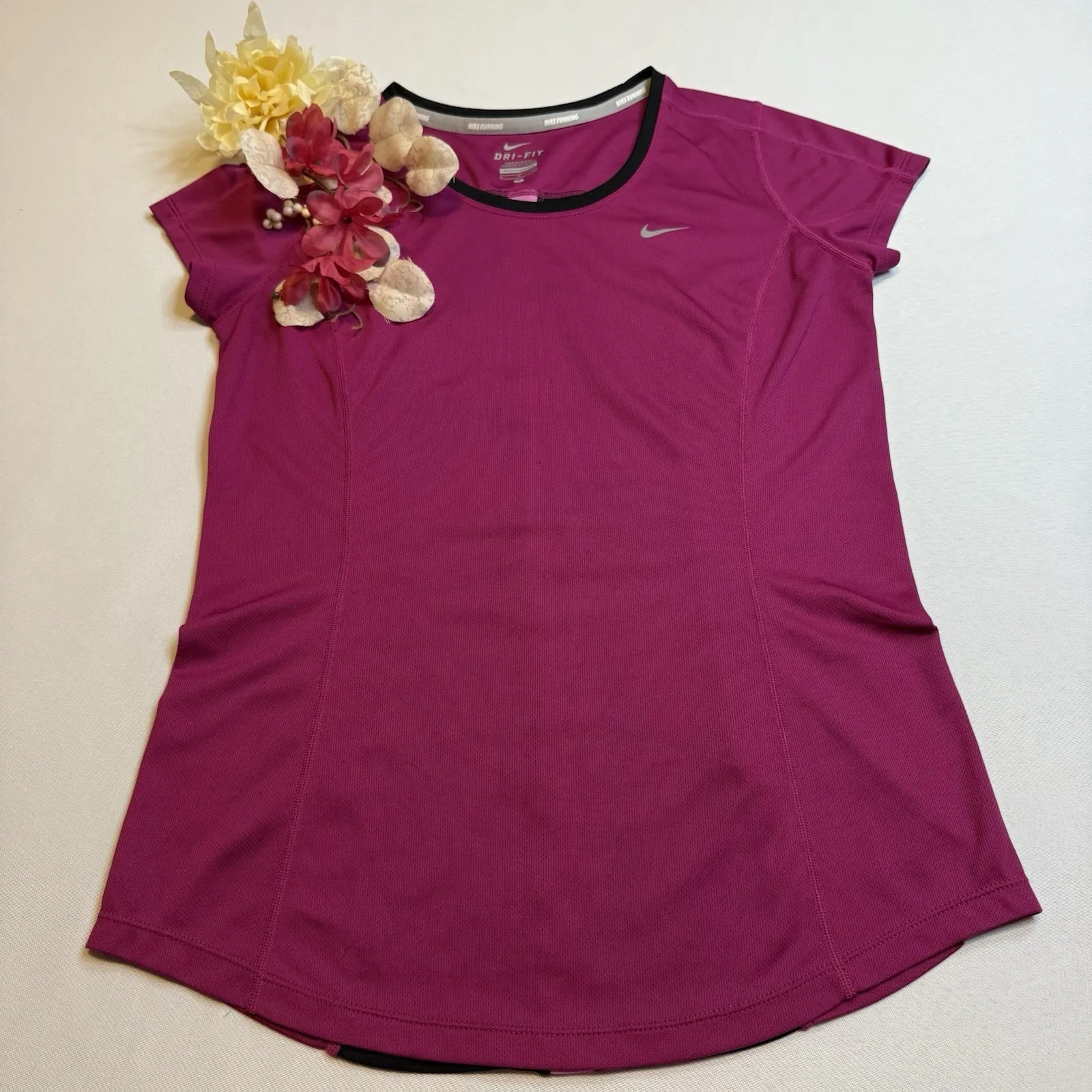 Nike Pink Dri-Fit Short Sleeve Mesh Crew Neck‎ Shirt Size S Running Athleisure # - Image 2