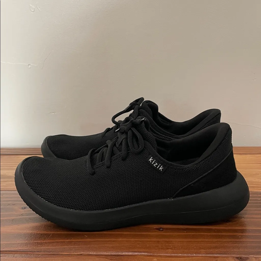 Kizik Unisex Blackout Madrid Eco Knit Sneakers Women’s 9 Wide Men’s 7.5 Wide Black - Image 9