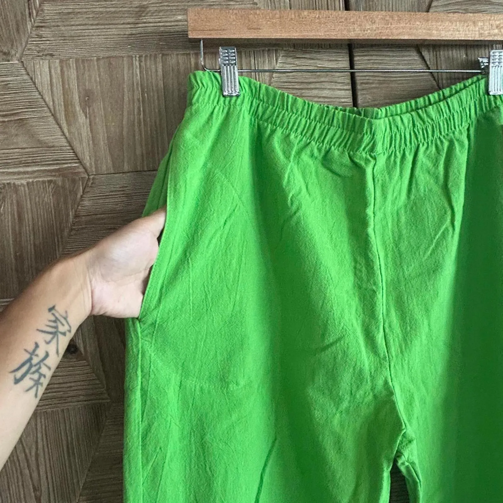 NWT B'Gauze Women's Crop Green Pants Sz 1 Cinched Hem Elastic Waist - Image 3