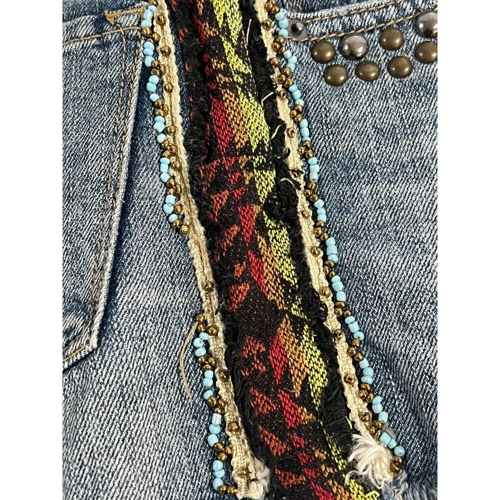 Womens BDG Freja Mid Rise Vintage Fit Embroidered Denim Jean Shorts Size 25 W - Image 7