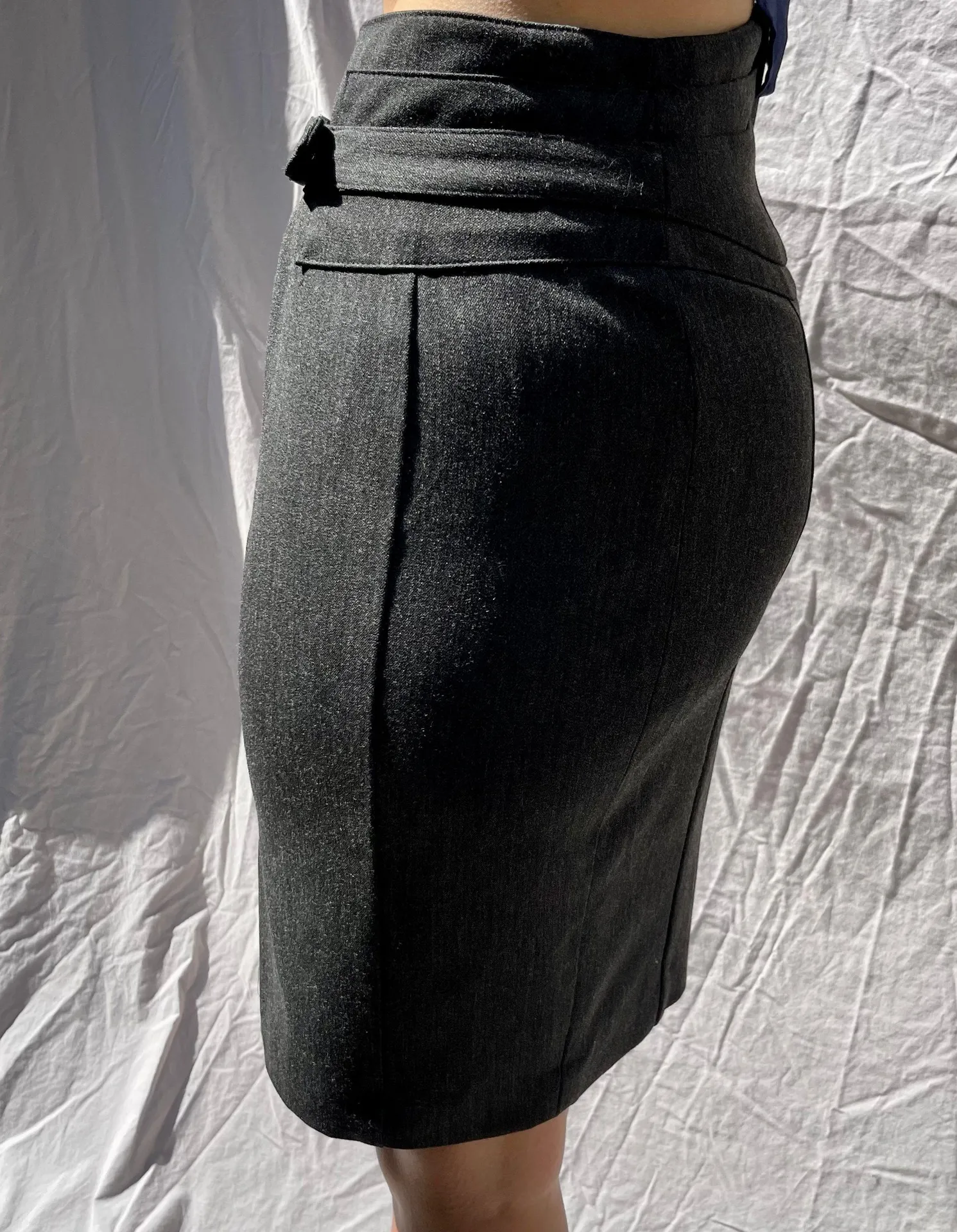 EXPRESS Women's Black High Waist Buckle Back Lined Casual Pencil Skirt - Image 3