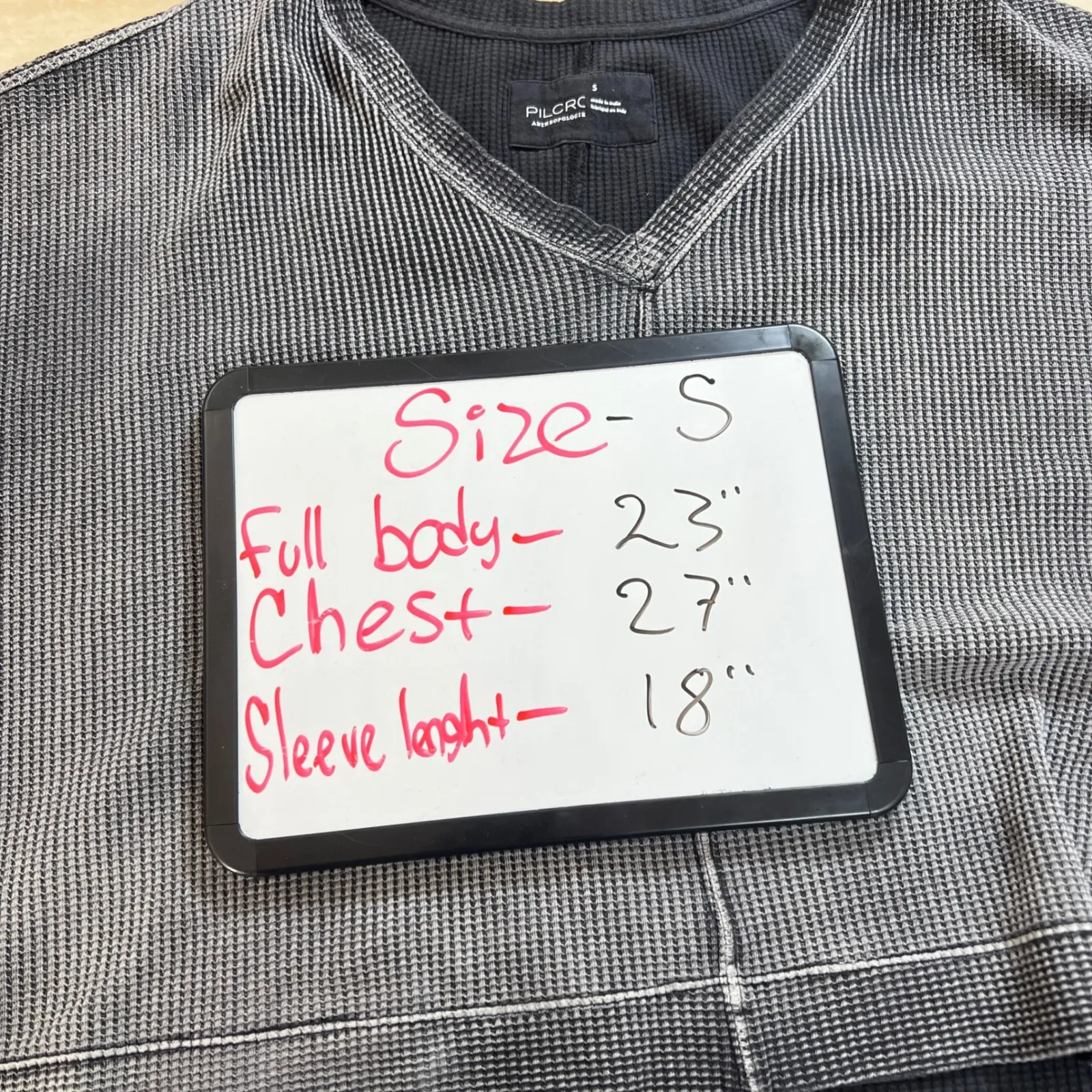 Pilcro Anthropologie Charcoal Waffle Knit V Neck Long Sleeve Top Size S - Image 14