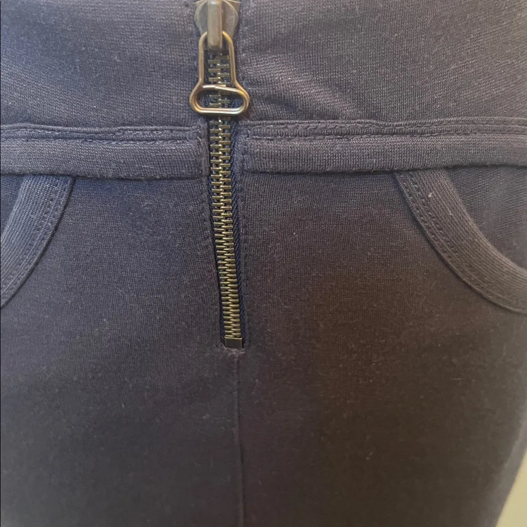 Alexander Wang Elegant Black Women's Front Pockets Mini Skirt Size Medium - Image 4