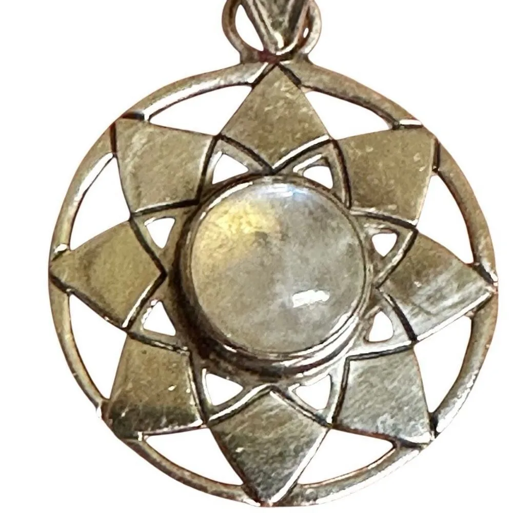 Sterling silver moonstone flower pendant - Image 3