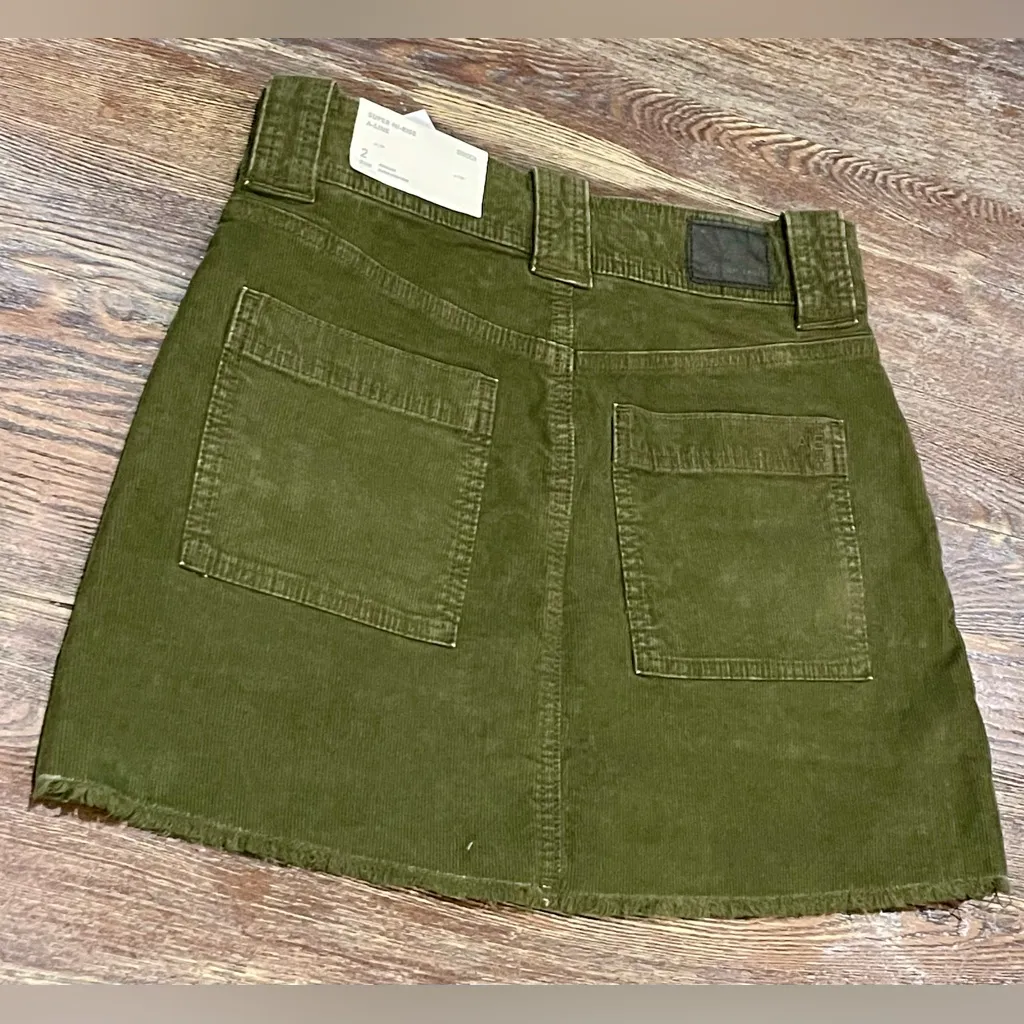 AE American Eagle Super Hi-Rise A-Line Green Corduroy Mini Skirt - Sz 2 -NWT - Image 6