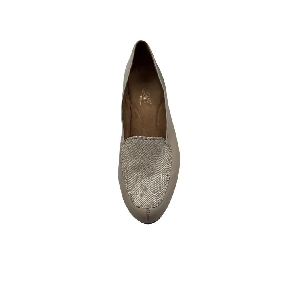 Aerosoles Size 10 Business Casual wedge Textured Front Wedge Loafers Beige - Image 5