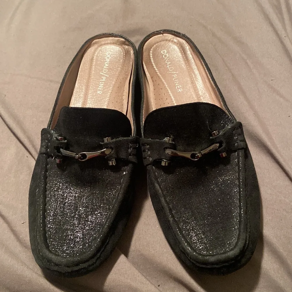 Donald Pliner Black Sparkle Horse Bit Slide On Loafers Size 7 - Image 2