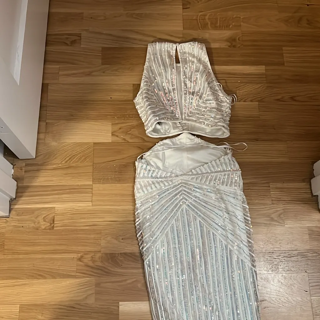 NWT Retrofete Millie cut out Dress in Geo White Size XS - Image 8