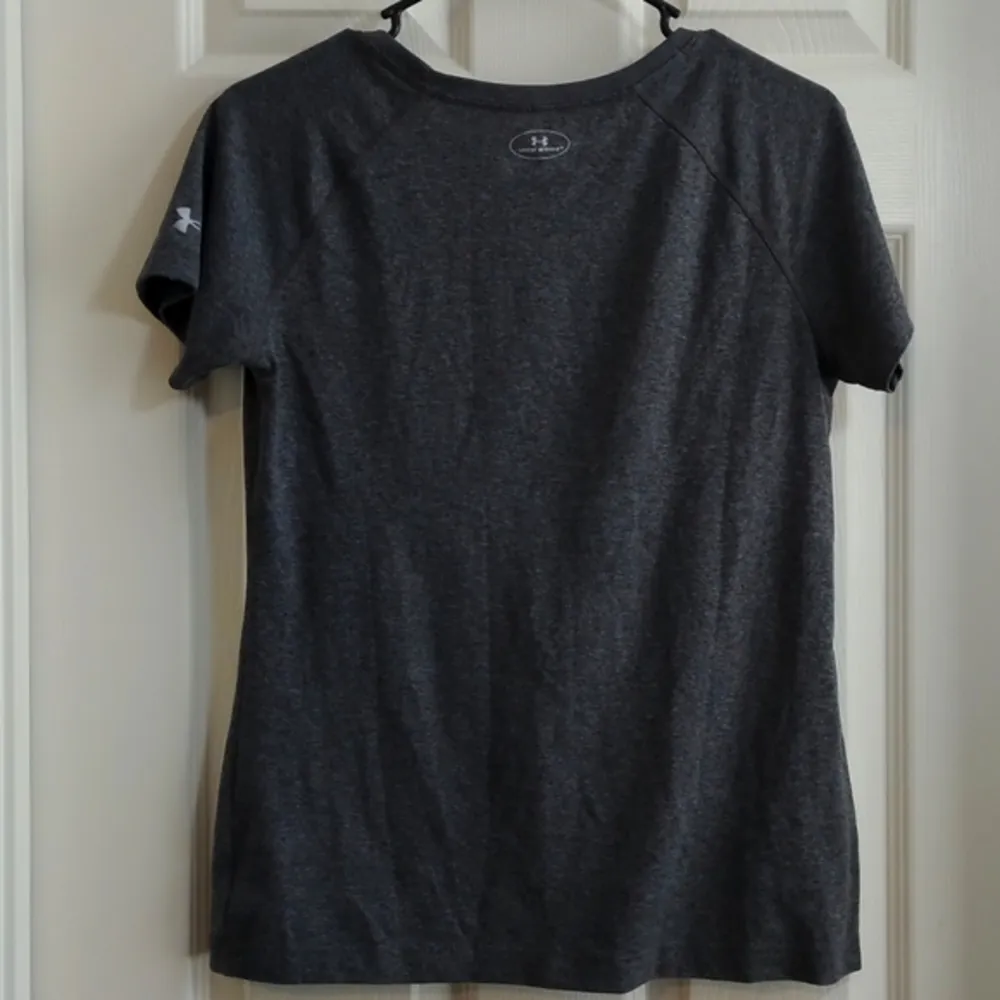 UAUnder Armour Cal State Semi Fitted Hornets Activewear Shirt Size Med EUC #4941 - Image 4