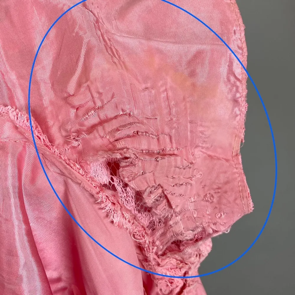 Vintage 50s 60s Lace Sheath Dress Pink Short Sleeves FLAWS Handmade Metal Zipper Size XXS - Image 15