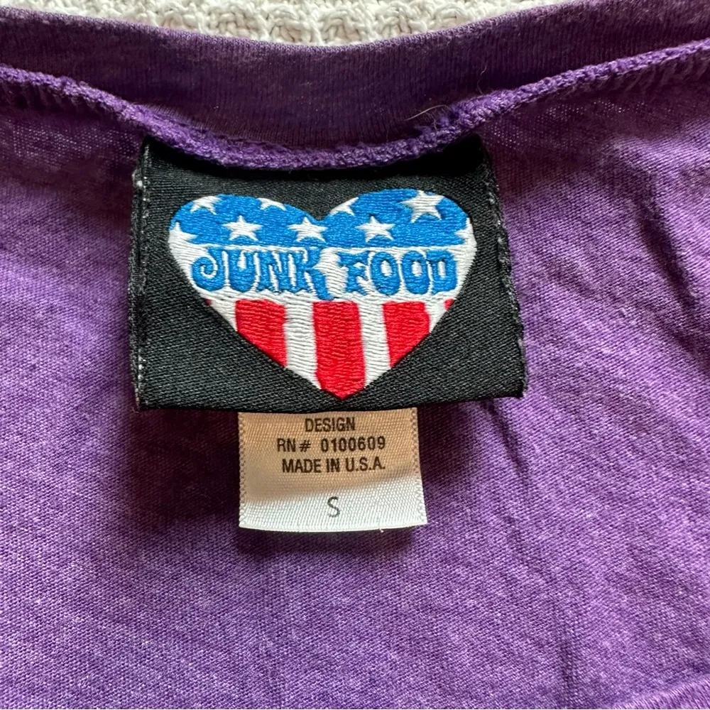 Los Angeles Lakers Purple Womens size small Junk Food top LA basketball t shirt - Image 5