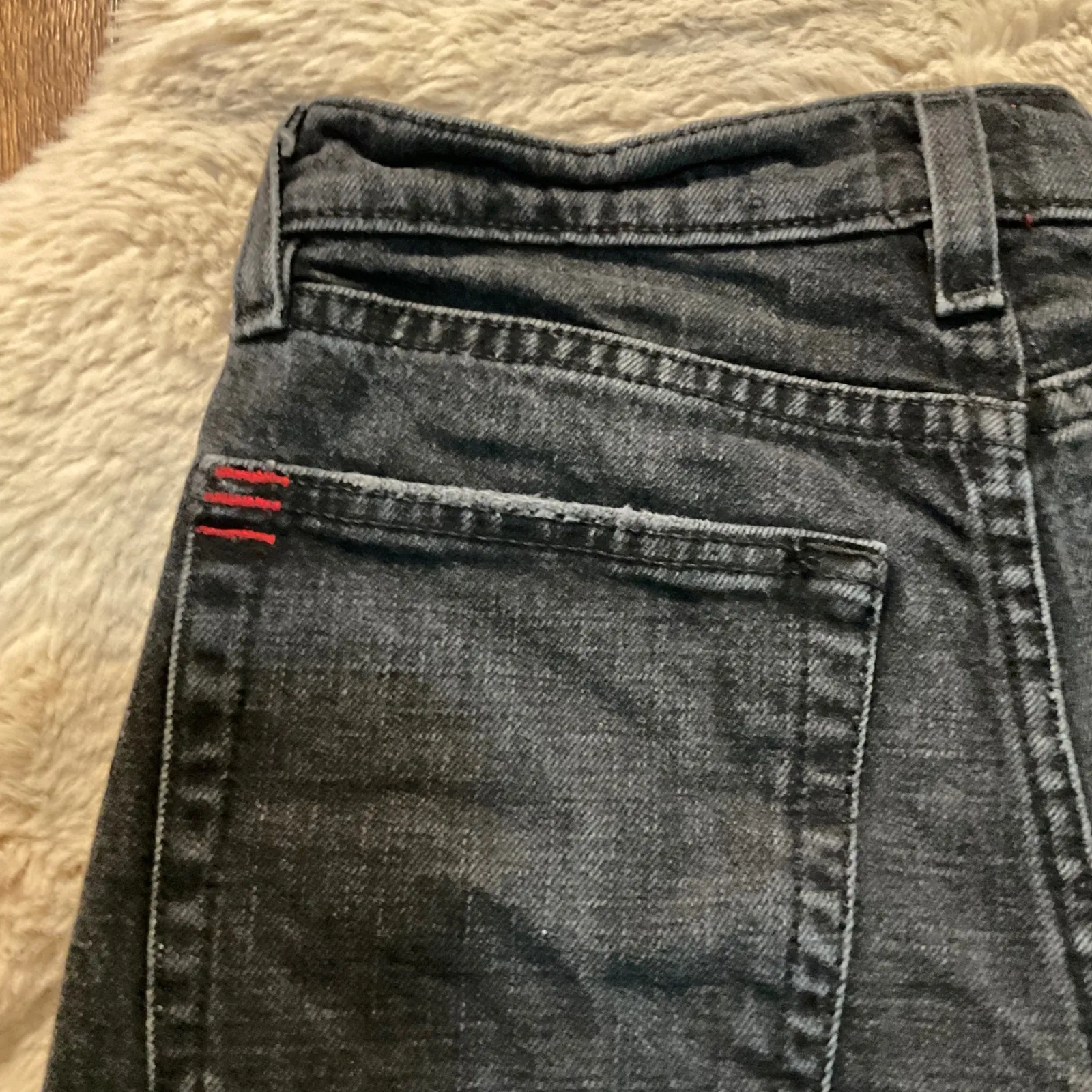 BDG Size 28 Girlfriend High Rise Denim Shorts Black Raw Hem 2" Inseam Light Dist - Image 6