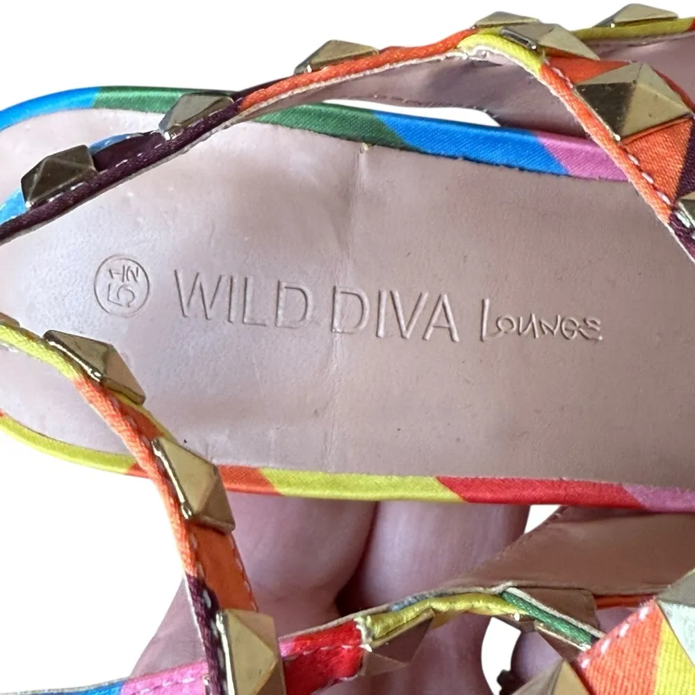 Wild Diva  Striped Studded High Heel Pointed Toe Pumps Size 5.5 Rainbow Pride EUC - Image 9