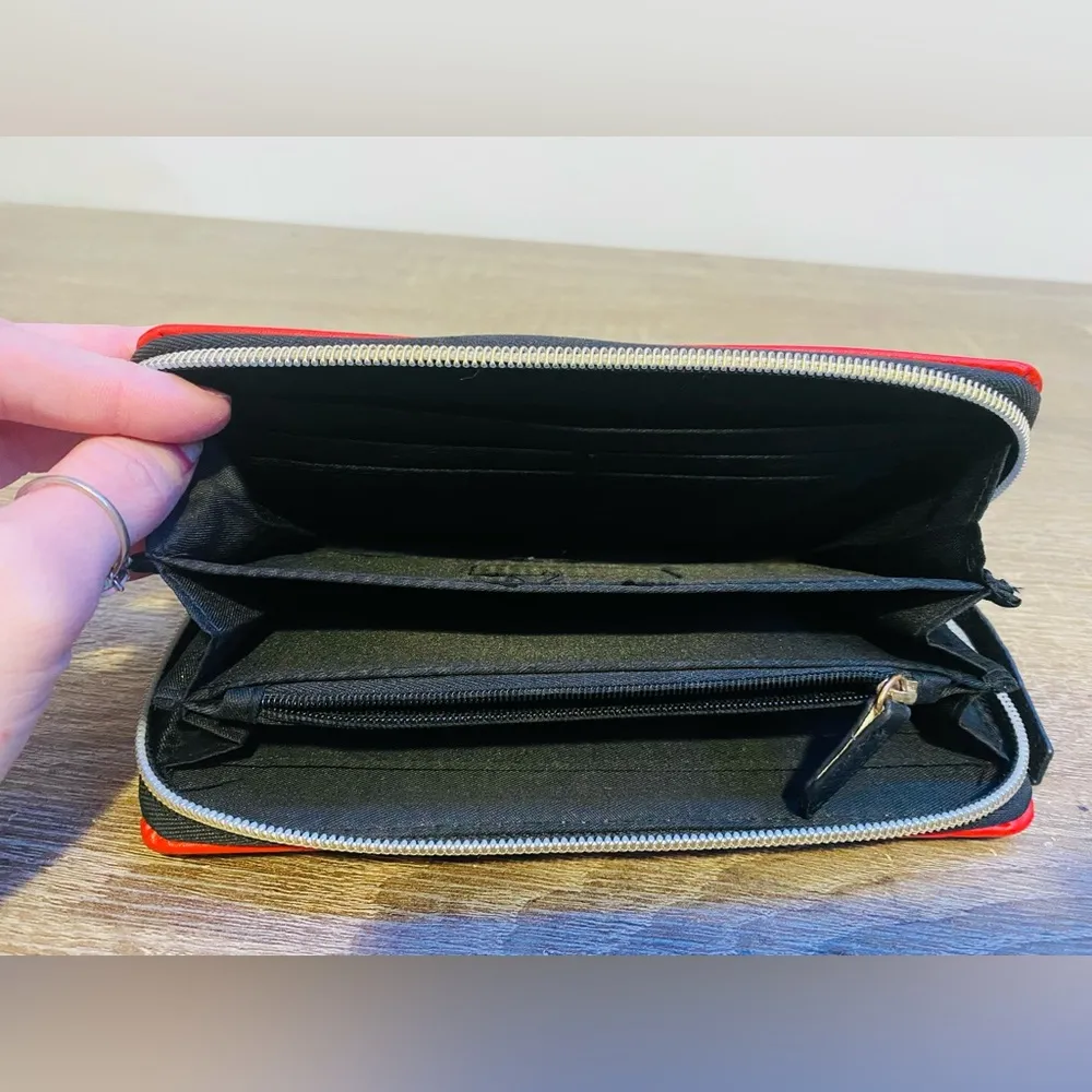 Dani by Danielle Nicole Disney Mickey Mouse wallet - Image 3