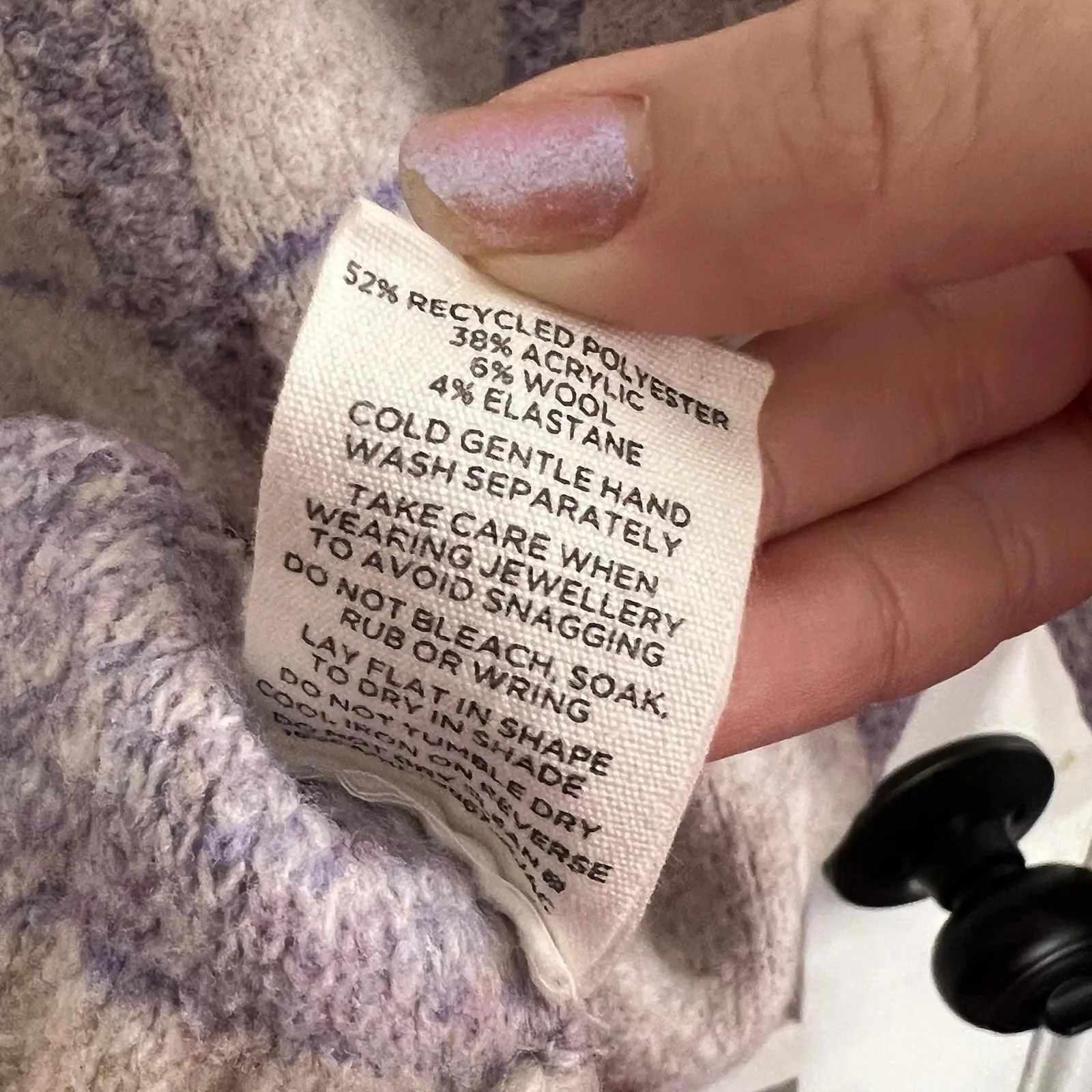 Women's V-Neck Sweater S Beige Purple Windowpane Cozy Knit Pullover Fall Winter - Image 8