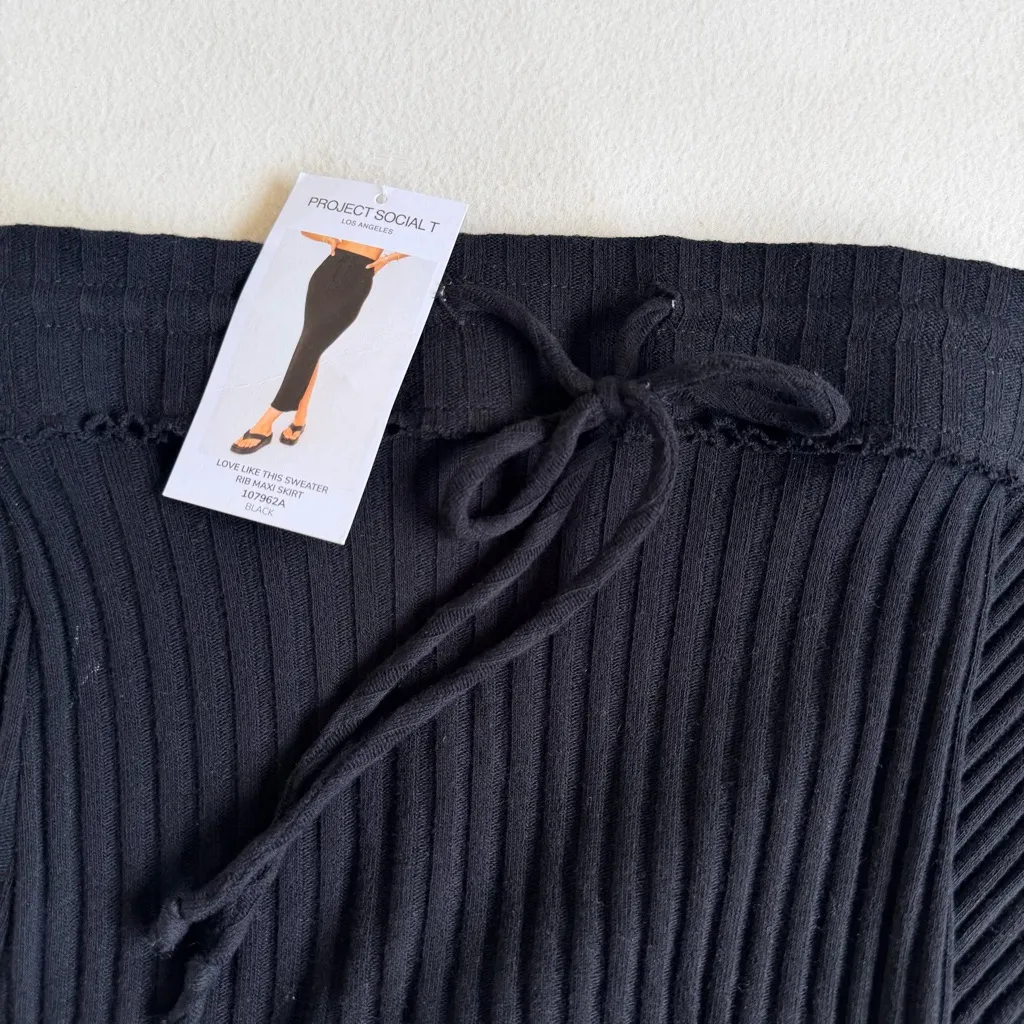 New Project Social T Love Like This Sweater Rib Maxi Skirt Black - Image 10