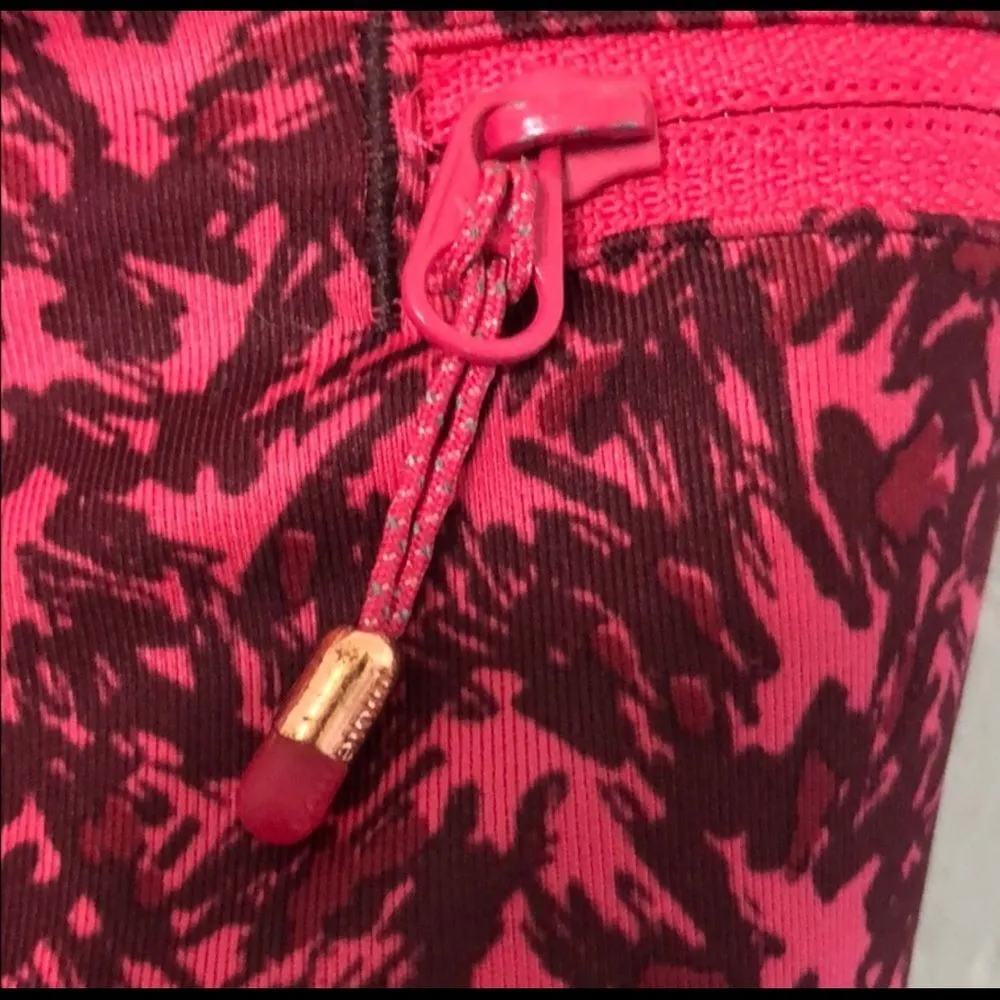 Lululemon  Run Speed Shorts Size 8 - Image 8