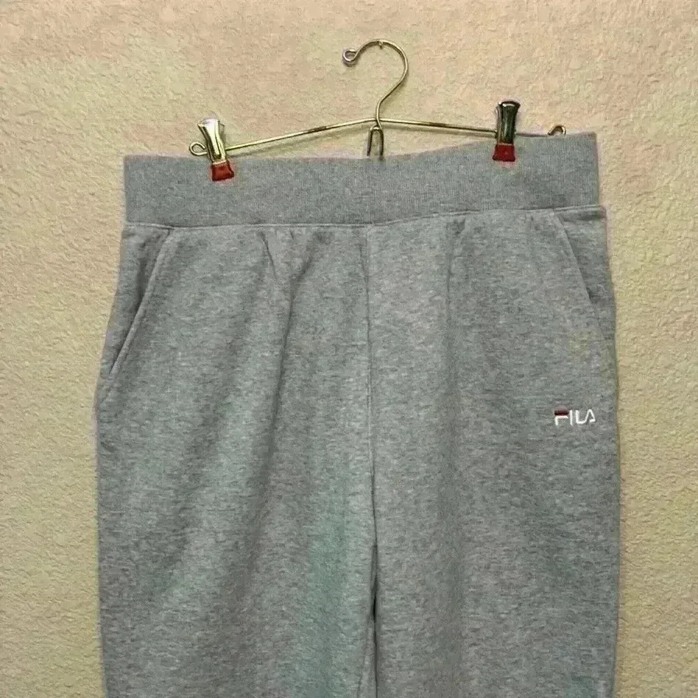 Fila grey jogger sweatpants sz L athleisure athletic outdoor comfy streetwear - Image 2