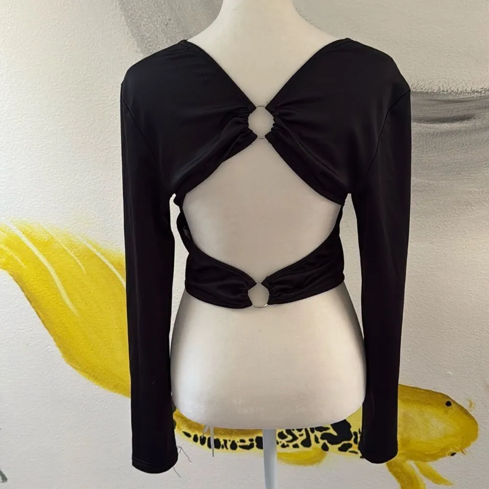 Shein long sleeve crop top.  Open back.  Size large. - Image 3