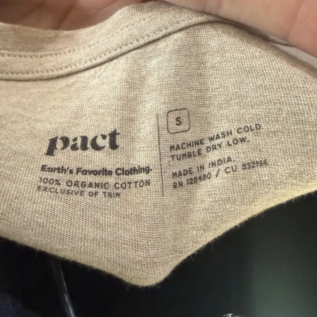 Pact Beige Women’s T-shirt Top Scoop Neck Size Small Cinch Side - Image 8