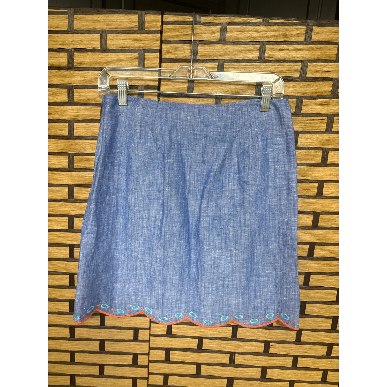 Talbots chambray Embroidered Skirt Size 2P - Image 2