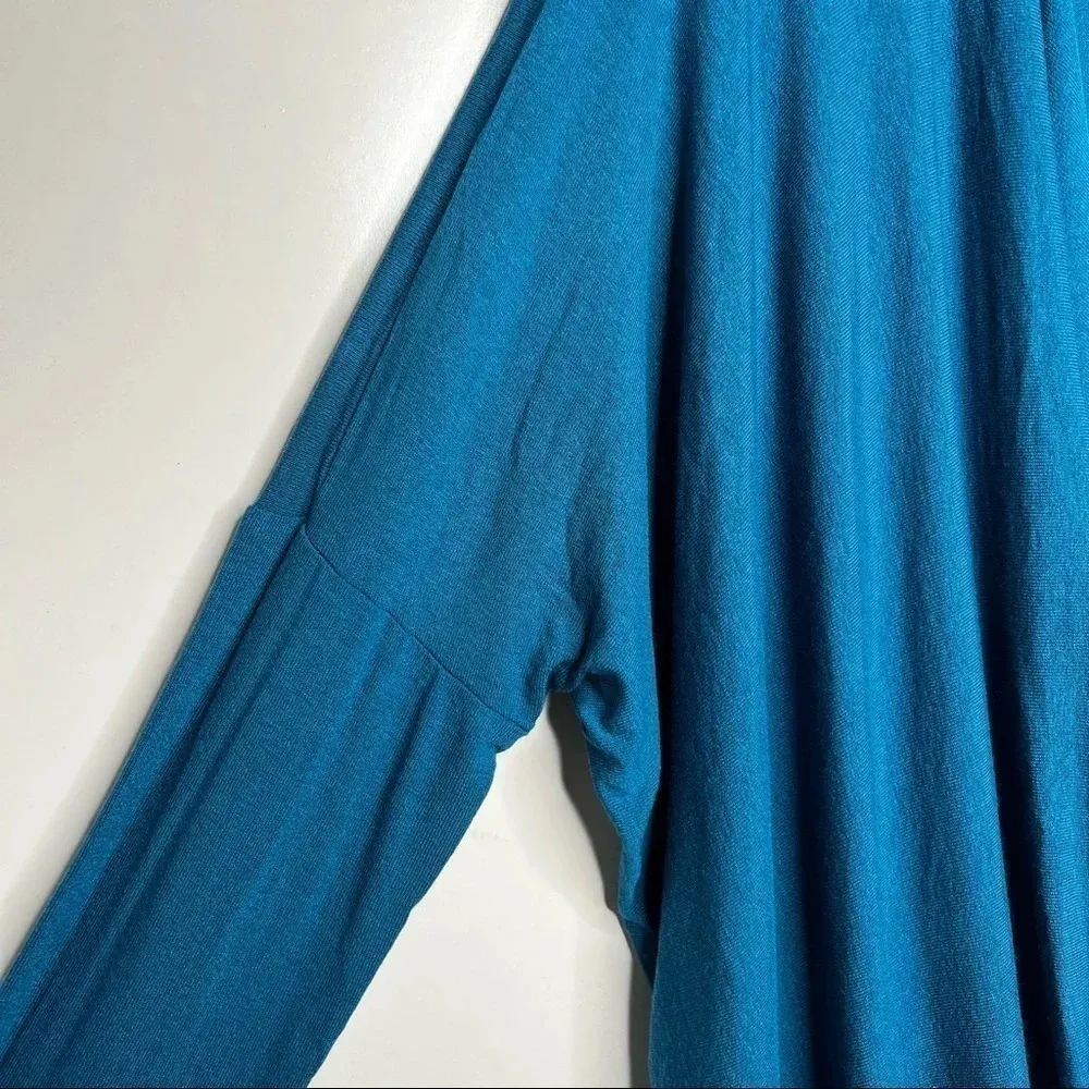 Costa Blanca New! Blue Cross Drape Front Top Size M/L - Image 4