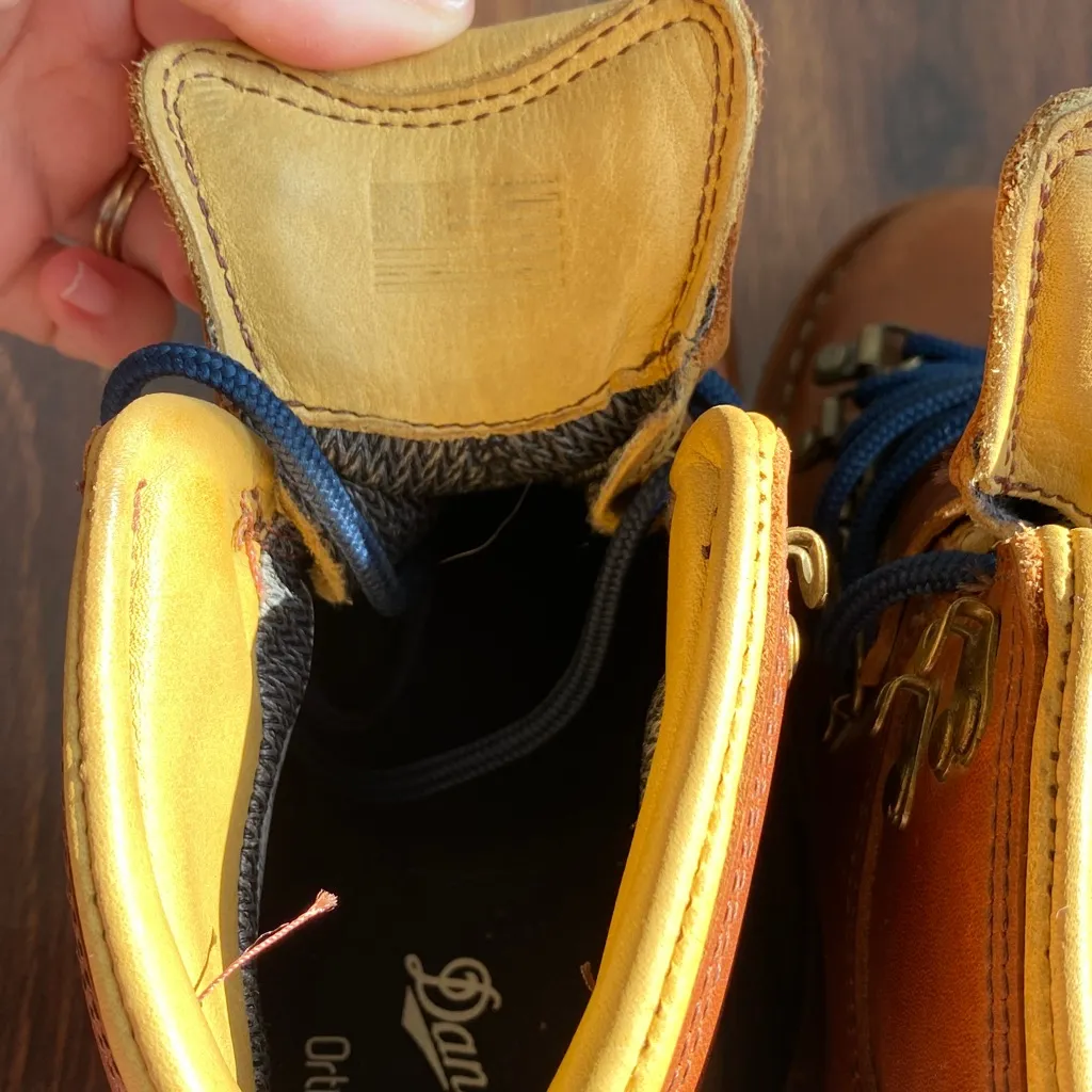 Danner Mountain Pass Cedar Cognac Leather Boots Blue Laces 33277 Size 6.5 - Image 8