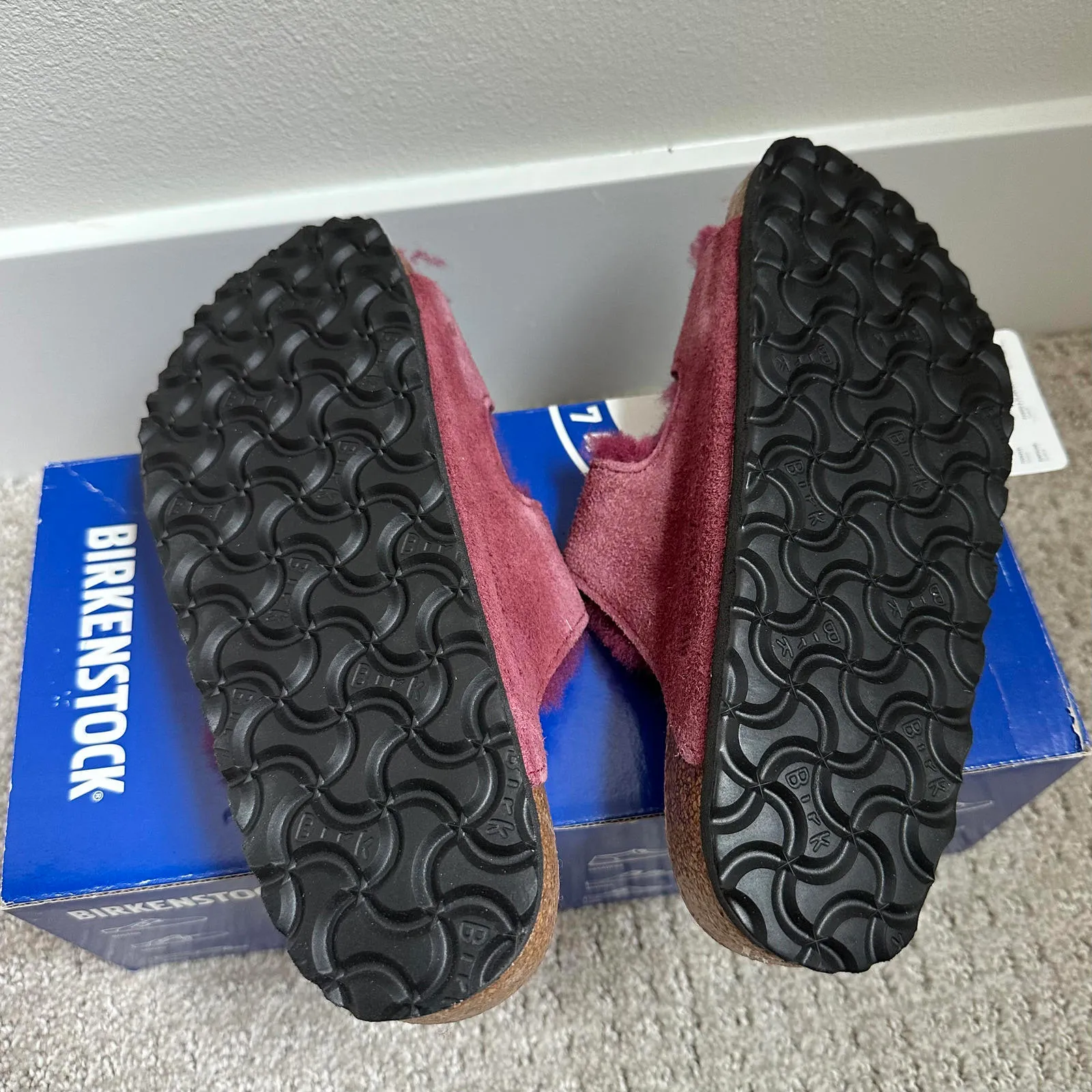 Birkenstock Arizona Shearling Suede Slide Sandal Maroon Red NIB Size 5-5.5/36EU - Image 4
