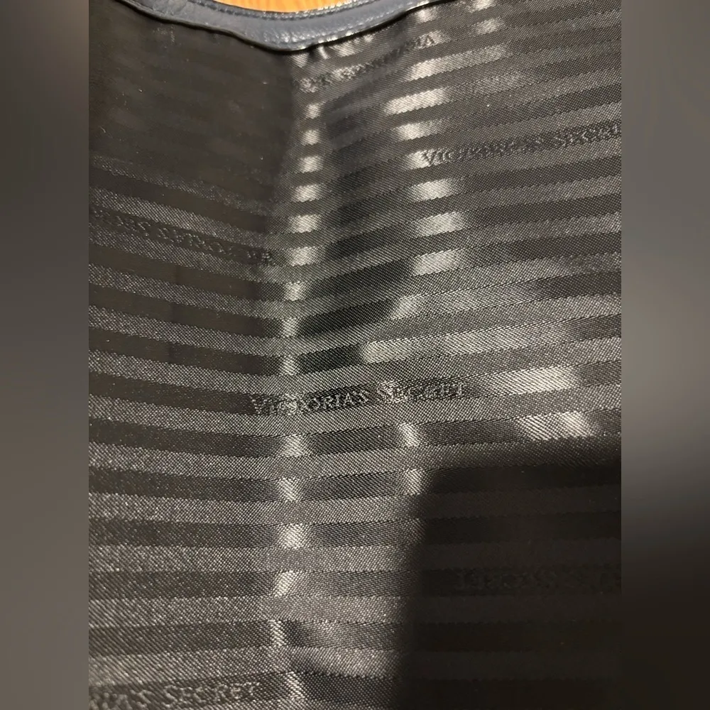 Victoria Secret shoulder bag NWOT - Image 6