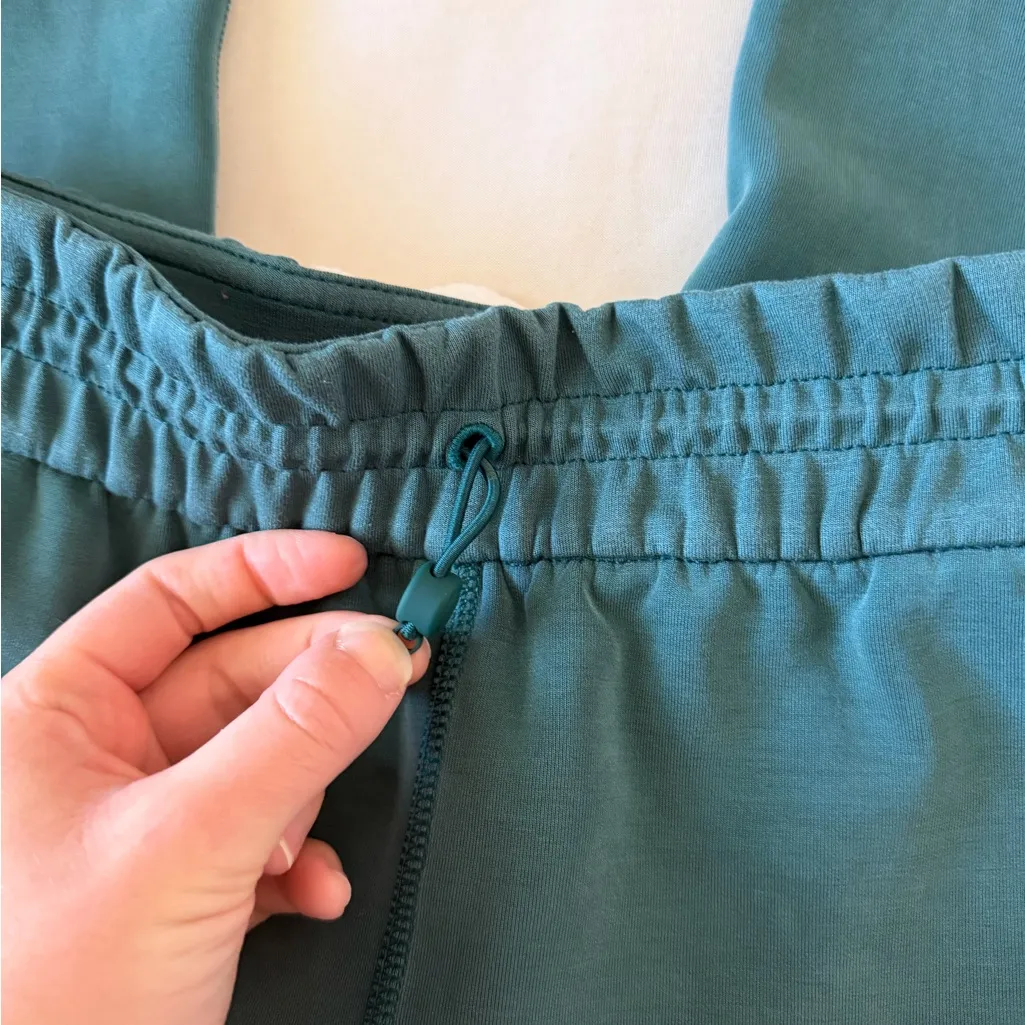 Lululemon Softstreme High-Rise Straight Leg Crop Storm Teal size 2 - Image 8