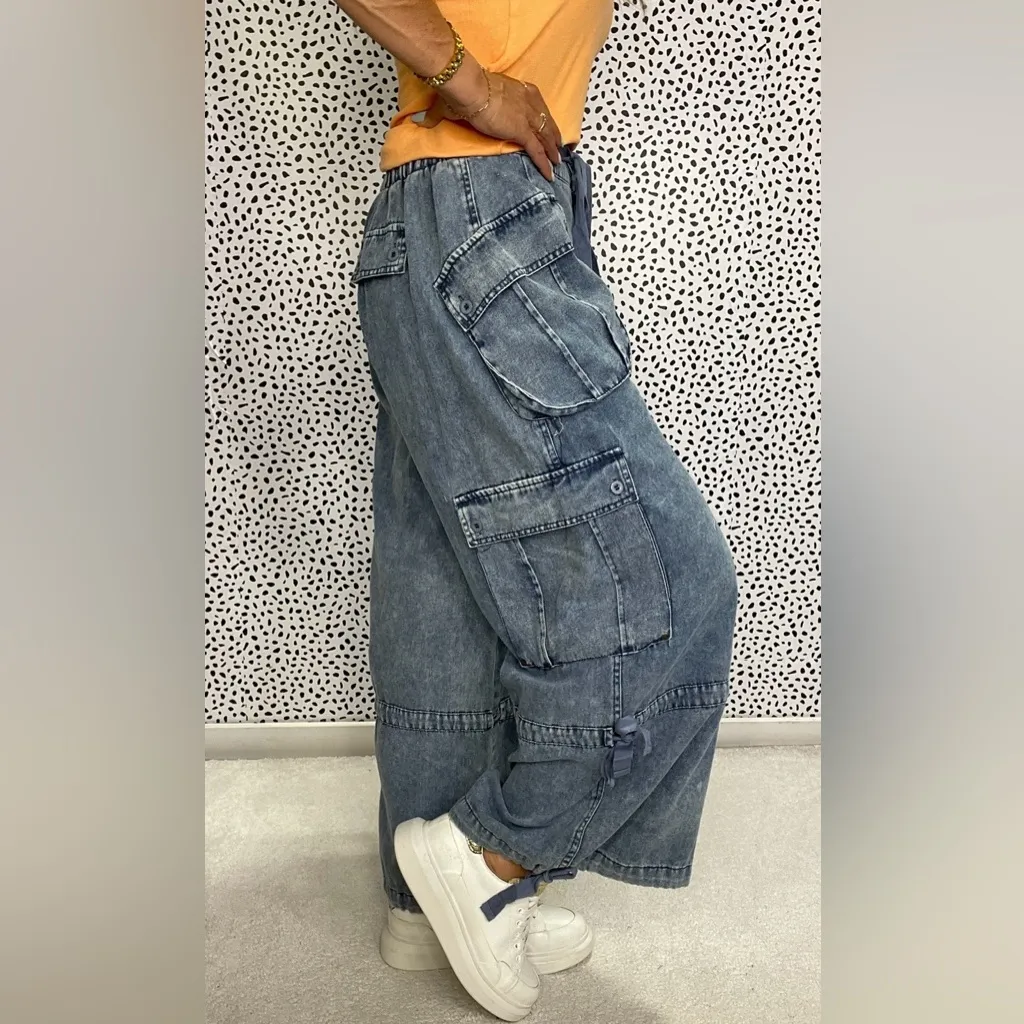 NWT Blue Velvet Cargo Pocket Parachute Drawstring Pants Size undefined - Image 4