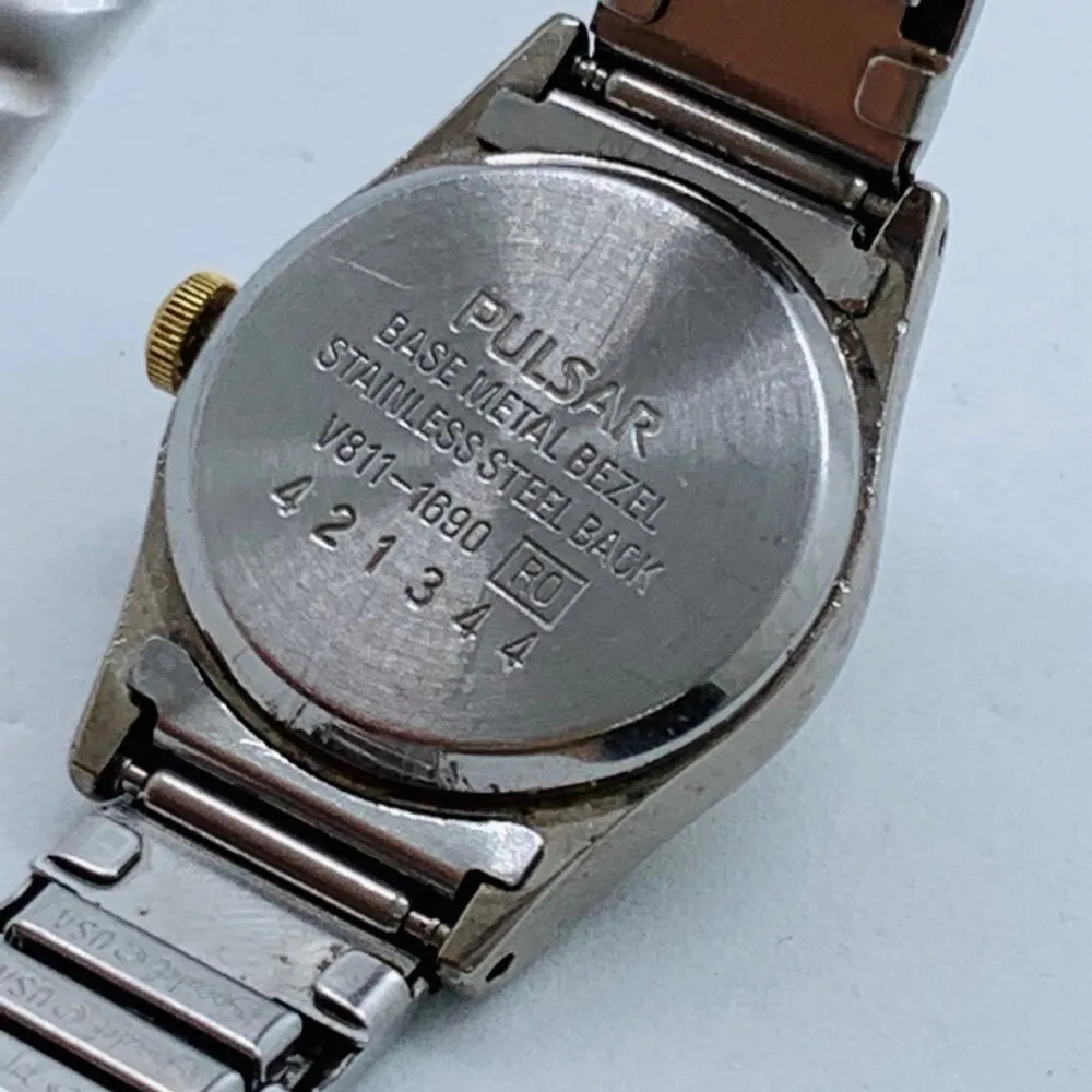 Pulsar 19mm womens Quartz analog watch silver gold tone V811 - Image 6