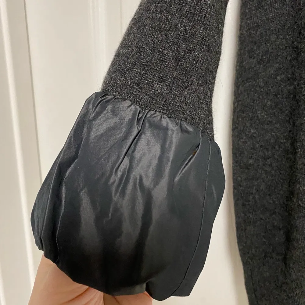 Vince 100% Cashmere Sweater with Polyester sleeve detail Size XS - Image 2