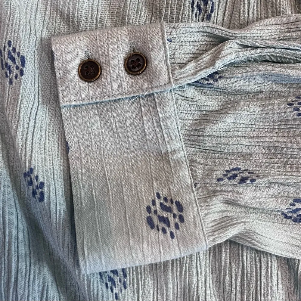 Long sleeve aqua split crew neck peasant top size XXL - Image 9