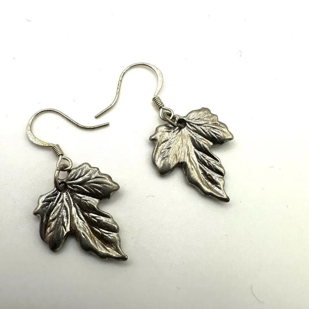Silver tone maple leaf earrings - Image 2
