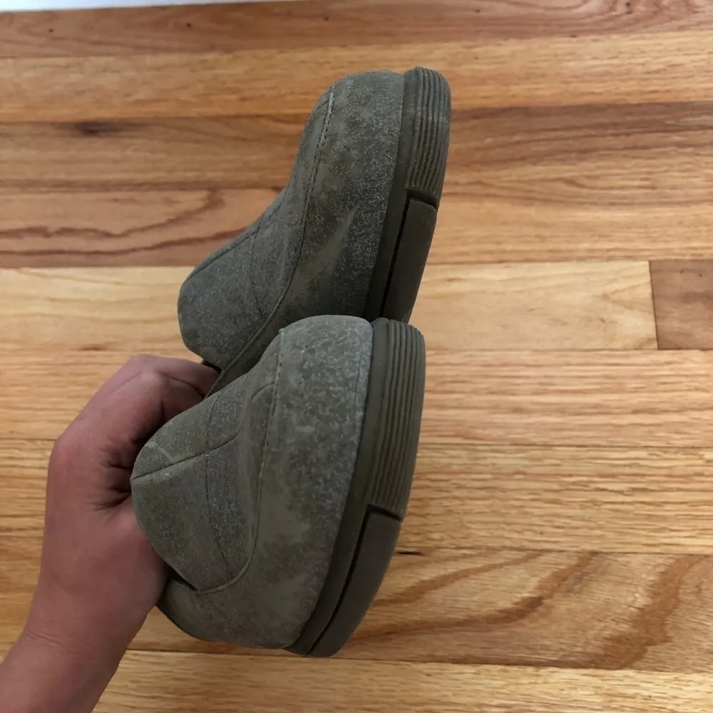 Mushrooms Slip On Loafers Grey 6.5 Gray - Image 5