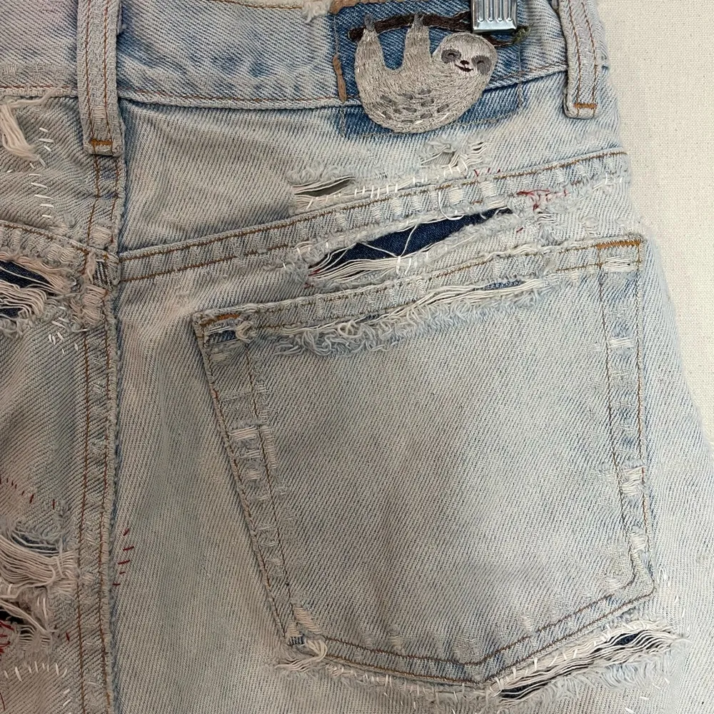 Gap DIY  Easy Fit High Rise Patched Distressed Shorts - Image 3